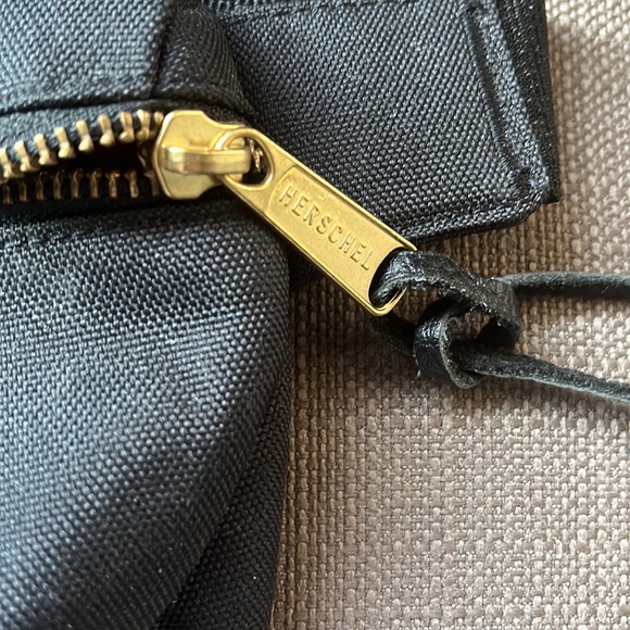 Hershel belt bag - Picture 4 of 7